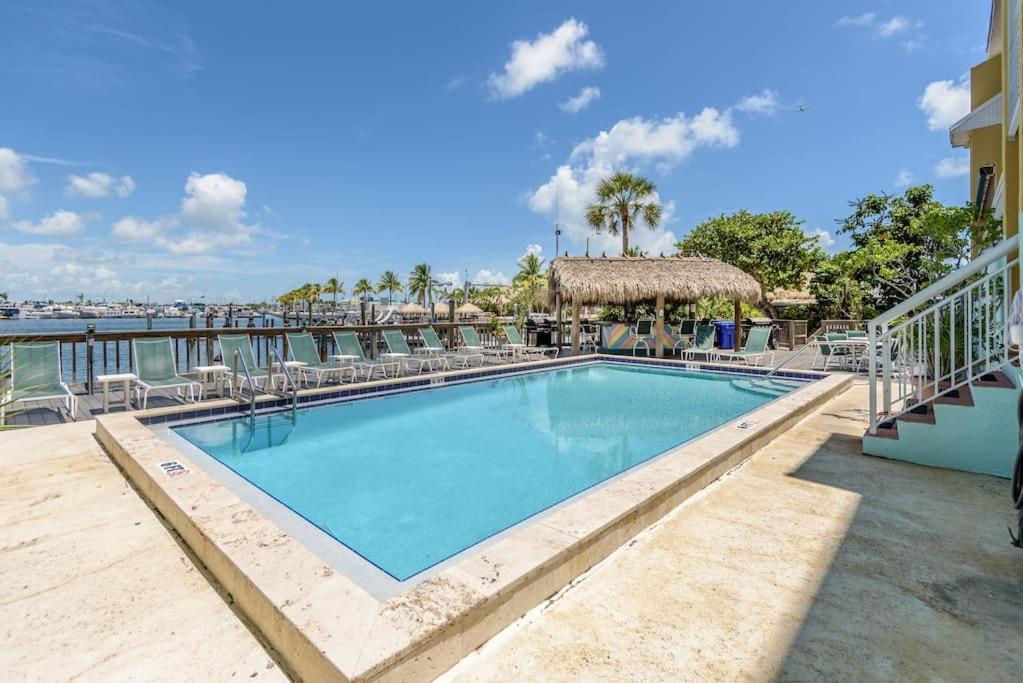 St Kitts - Downtown Waterfront Penthouse Pool Dock Parking Villa Key West Exteriör bild