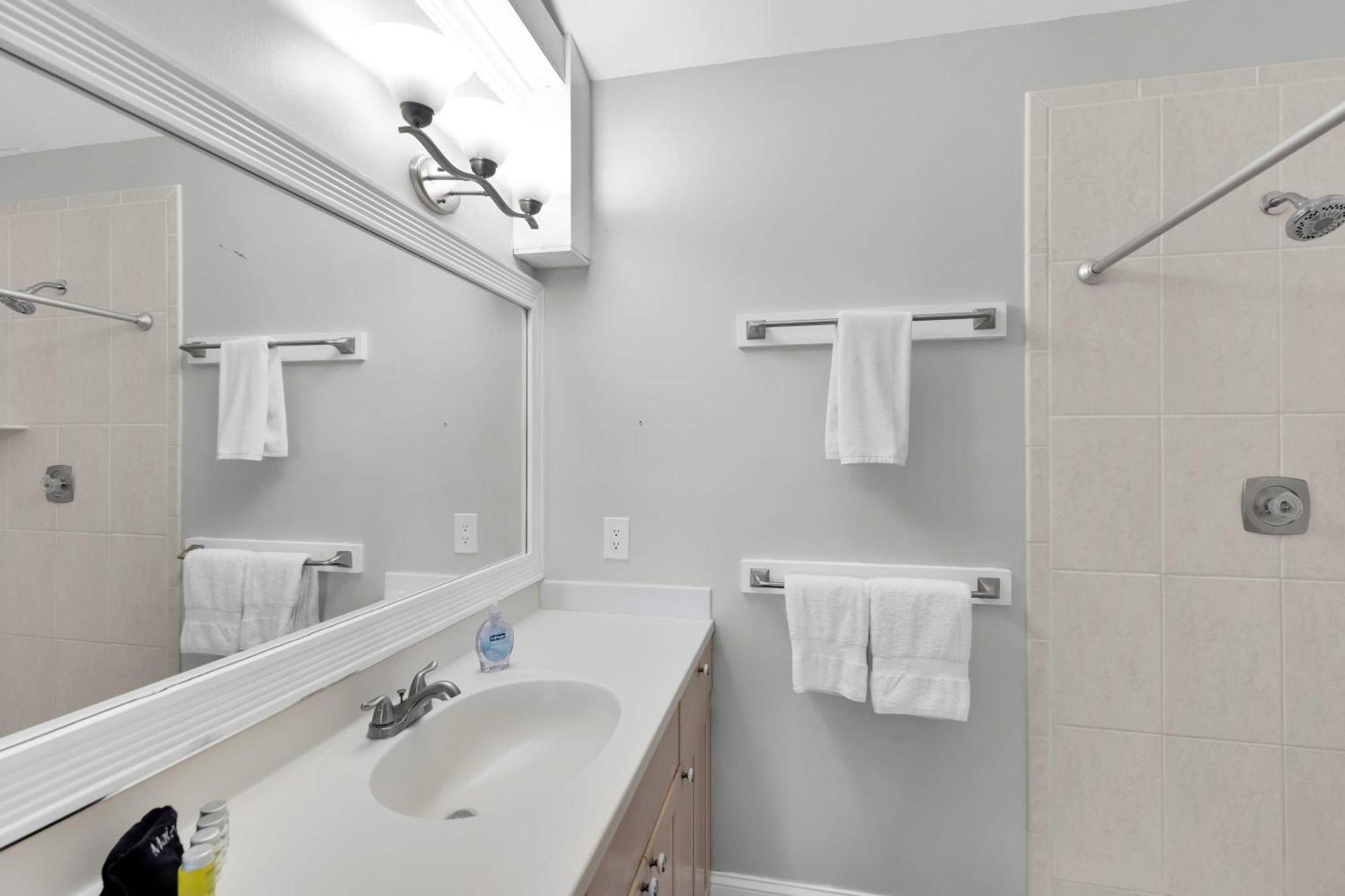 St Kitts - Downtown Waterfront Penthouse Pool Dock Parking Villa Key West Exteriör bild