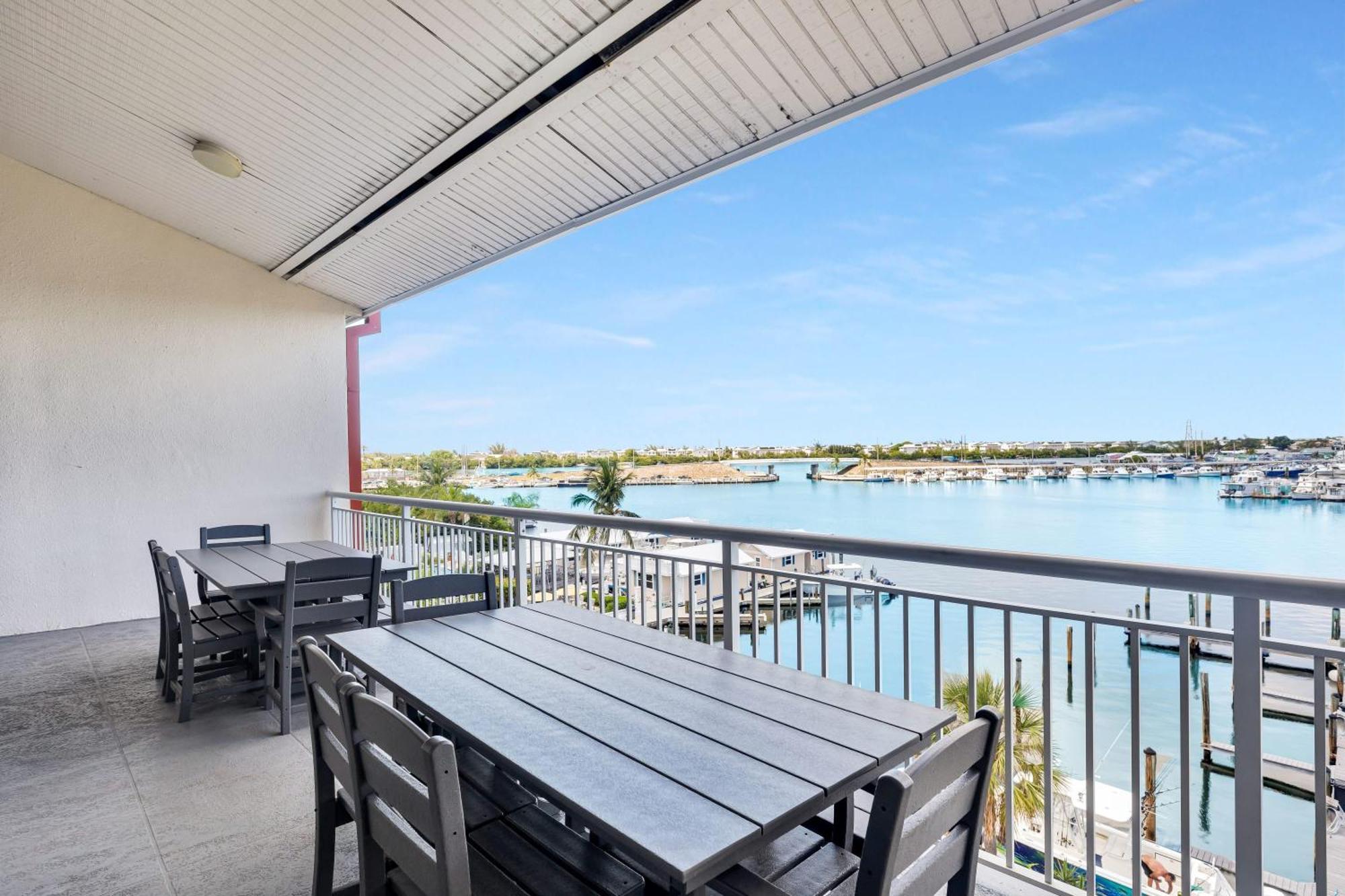 St Kitts - Downtown Waterfront Penthouse Pool Dock Parking Villa Key West Exteriör bild