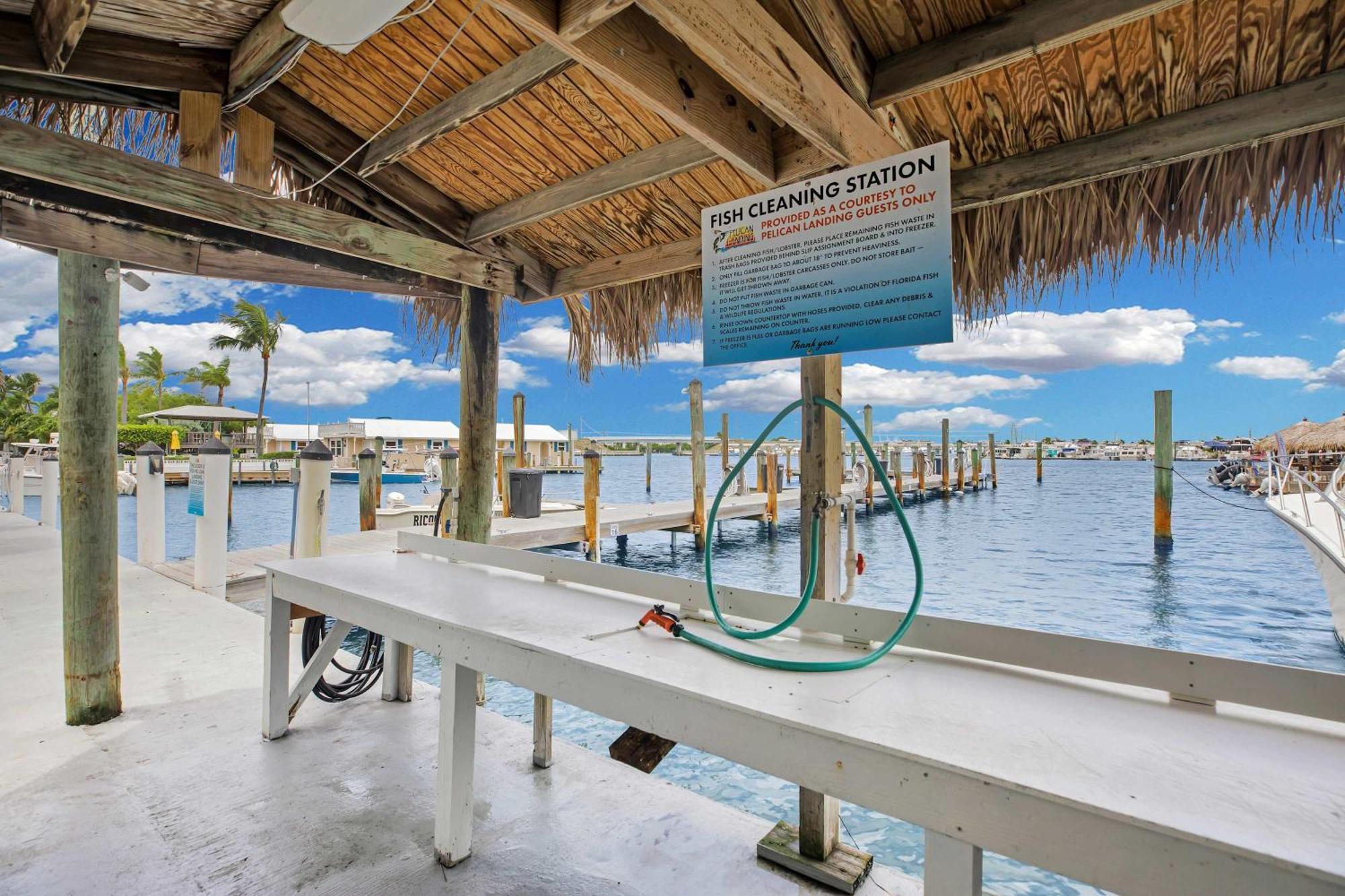 St Kitts - Downtown Waterfront Penthouse Pool Dock Parking Villa Key West Exteriör bild