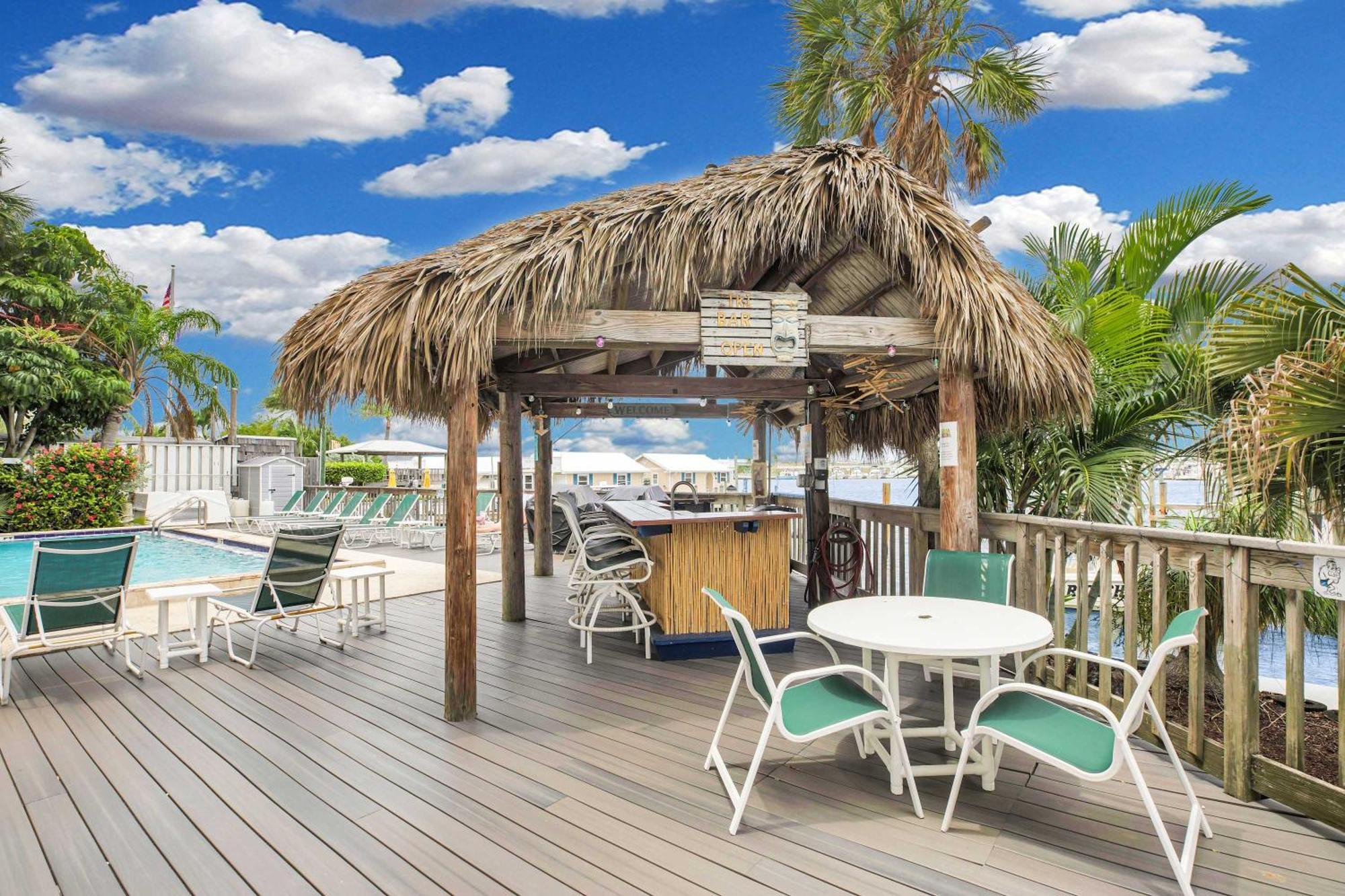 St Kitts - Downtown Waterfront Penthouse Pool Dock Parking Villa Key West Exteriör bild